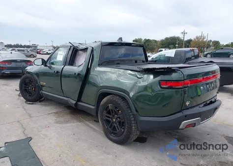 2023 Rivian R1T Adventure Quad Motor Large Pack z USA, uszkodzony, nr VIN 7FCTGAAA2PN019081